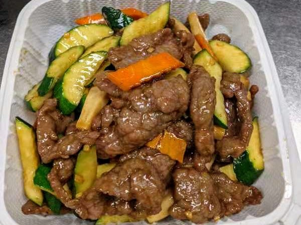 Order 23. Beef with Oyster Sauce food online from Kirin Chinese Restaurant store, Mountain View on bringmethat.com