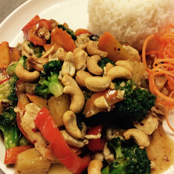 Order Cashew Nuts food online from Thai Tea Asian Fusion Cafe  store, Irving on bringmethat.com