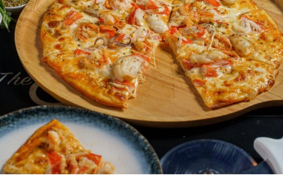 Order Seafood Alfredo Pizza - Medium 12" food online from Buongiorno Pizza store, Windsor Mill on bringmethat.com