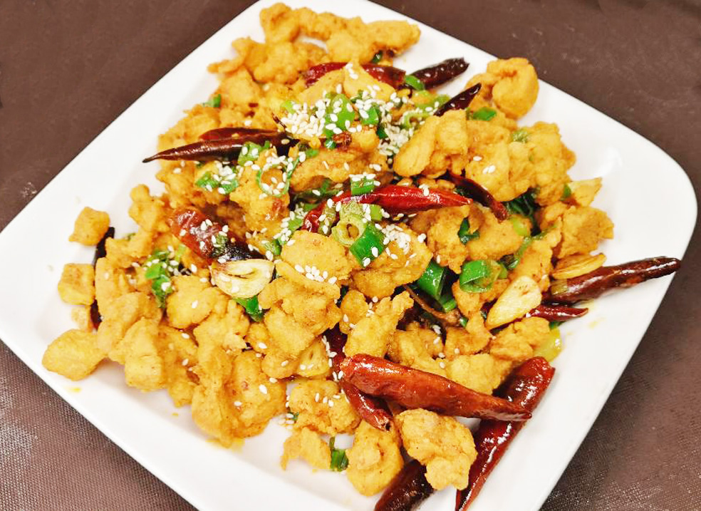 Order E10. Spicy Fried Diced Crispy Chicken香辣口口脆 food online from Gourmet China House store, Boston on bringmethat.com