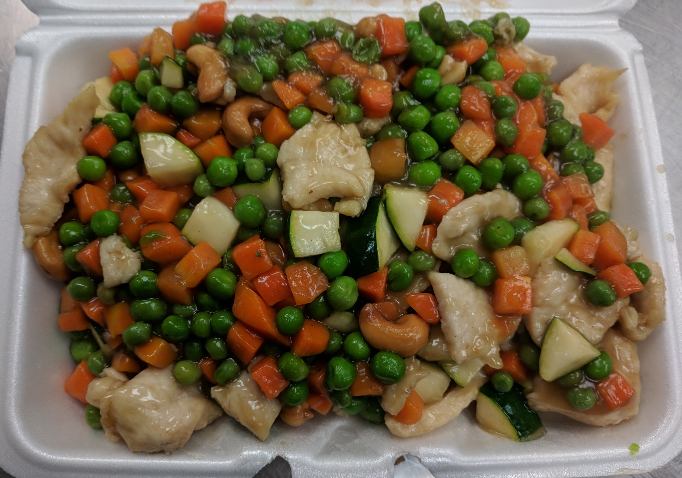 Order L23. Cashew Chicken Lunch food online from Golden Pearl store, Salt Lake City on bringmethat.com