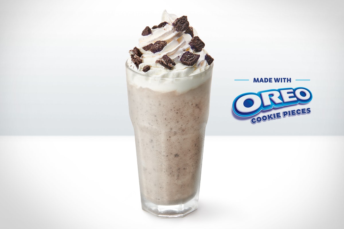 Order Oreo® Cookie Shake food online from Applebees - Wyoming store, Wyoming on bringmethat.com