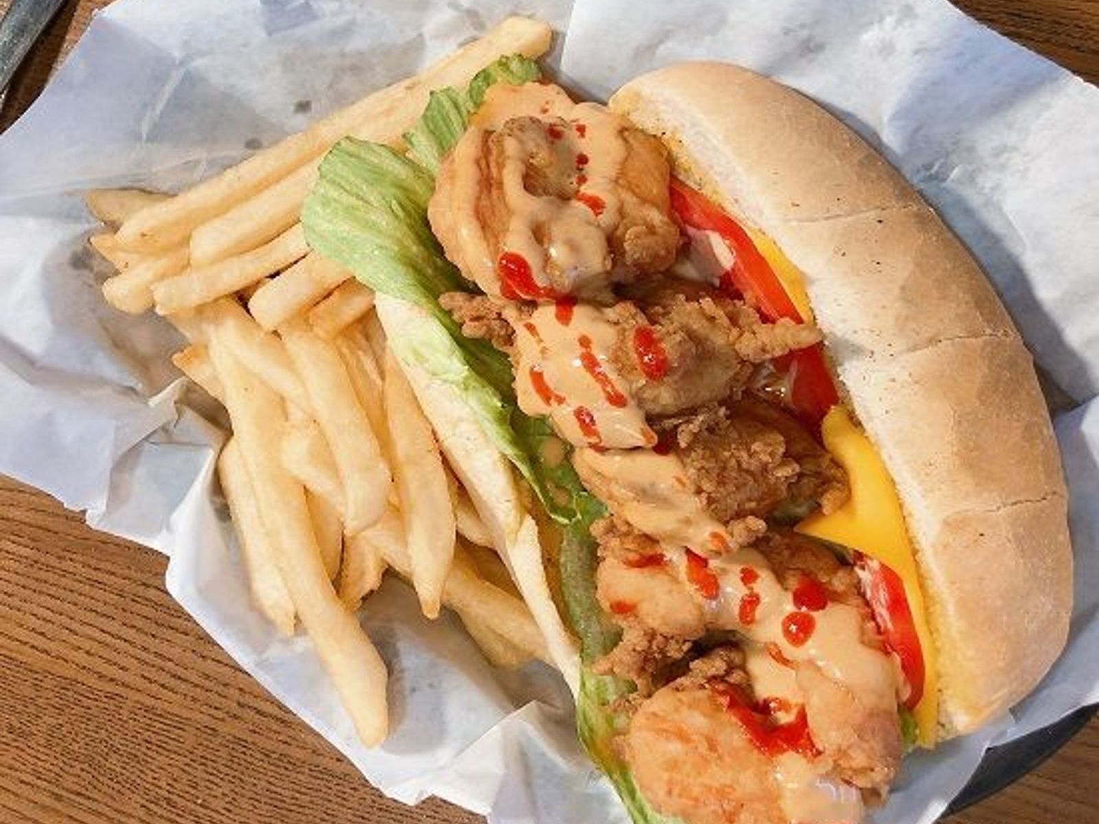 Order R2. Shrimp Po Boy food online from Juicy Seafood store, Clarksville on bringmethat.com
