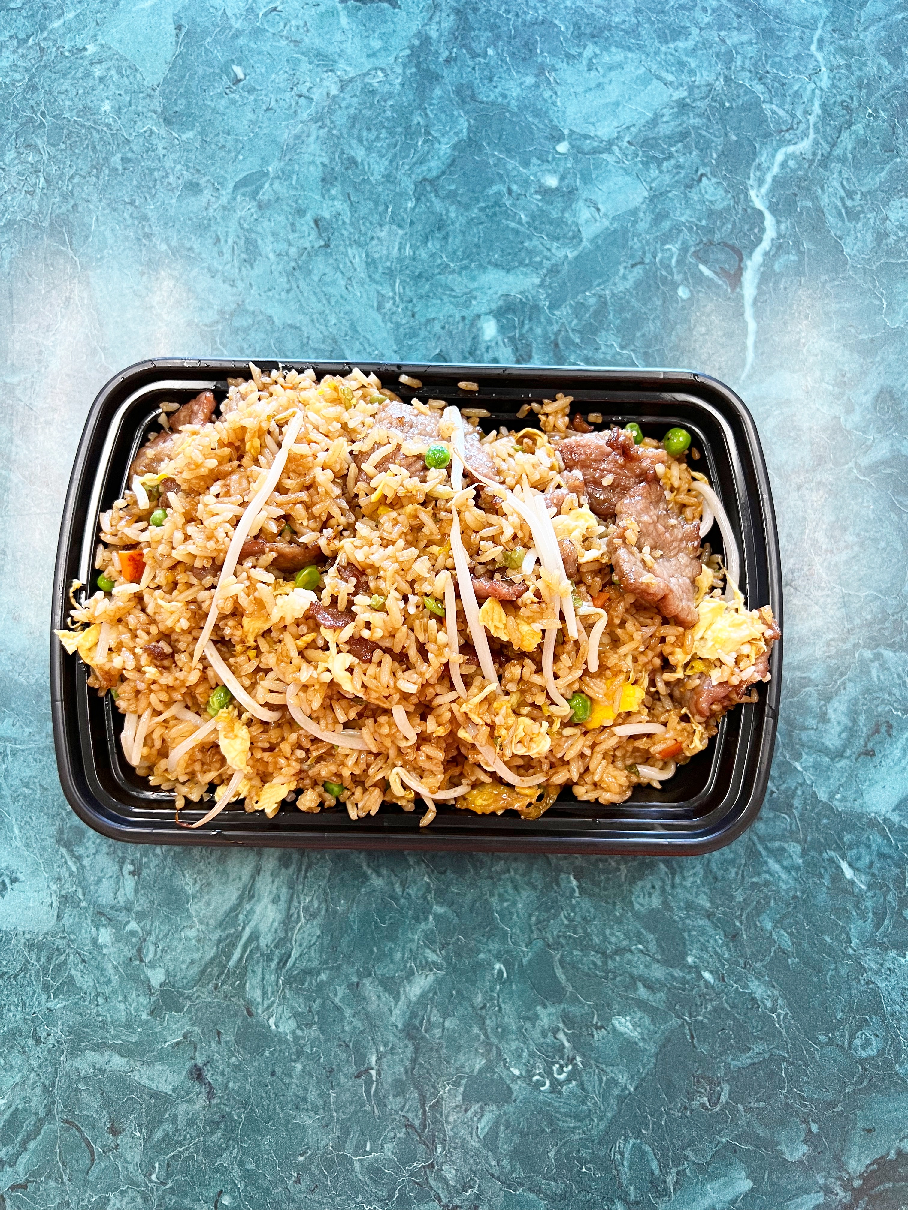 Order 23. Beef Fried Rice food online from Golden China Express store, Worthington on bringmethat.com