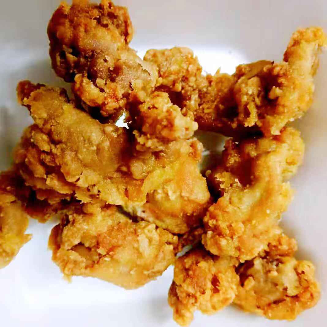 Order E. Fried Chicken gizzards food online from Fu Man Lou store, Philadelphia on bringmethat.com