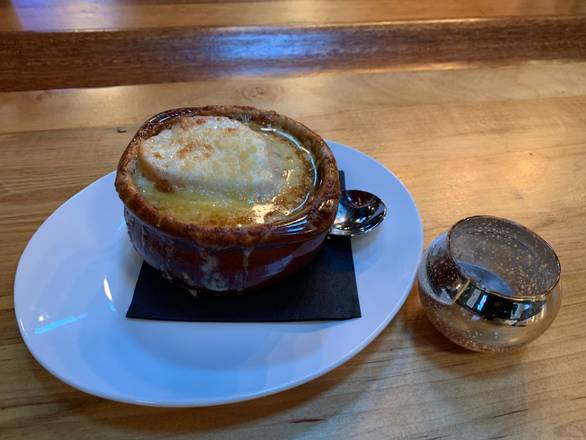 Order French Onion Soup food online from Mike's York Street Bar and Grill store, Warminster on bringmethat.com