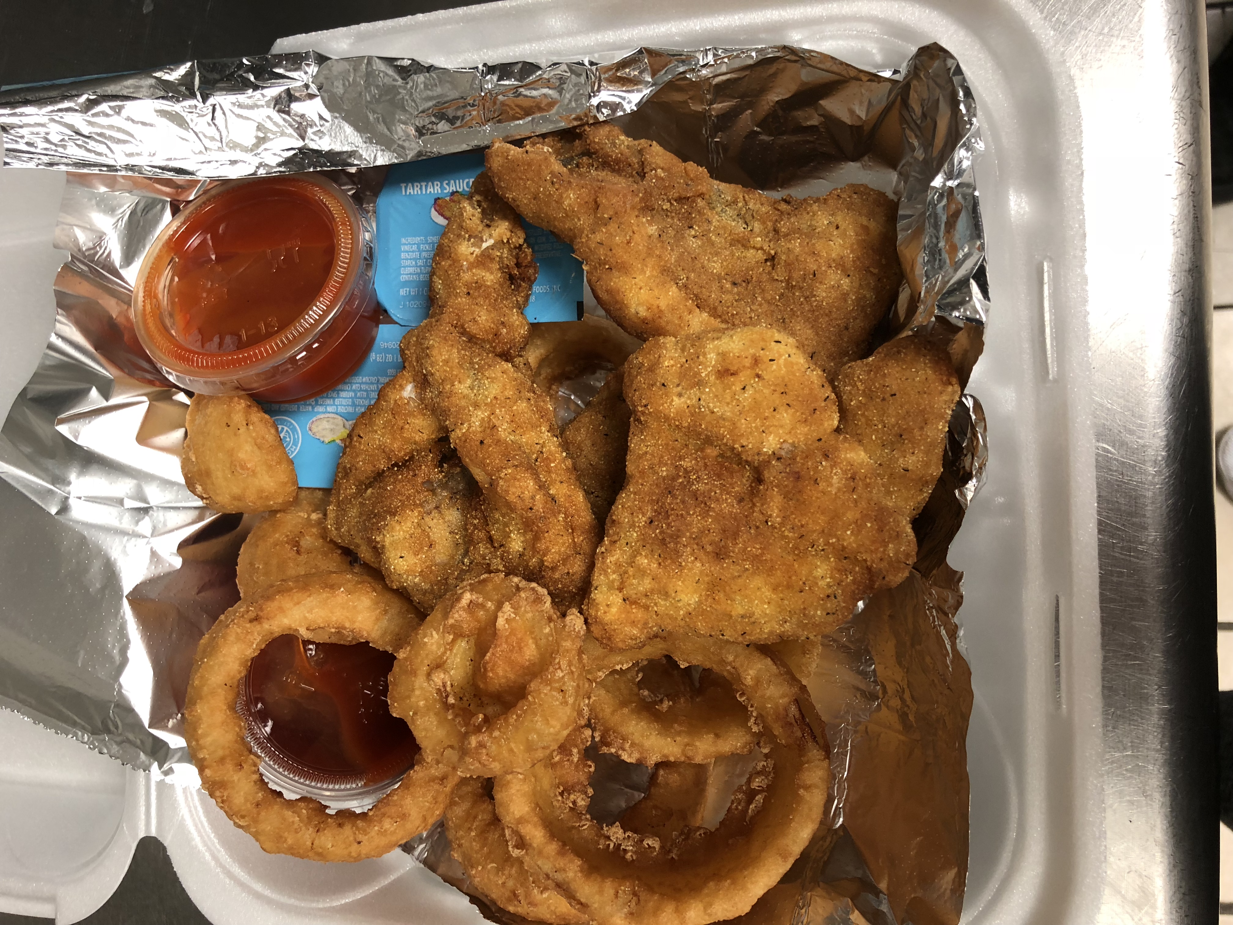 Order Catfish Basket food online from Dough Boyz Pizzas & Phillys store, Council Bluffs on bringmethat.com