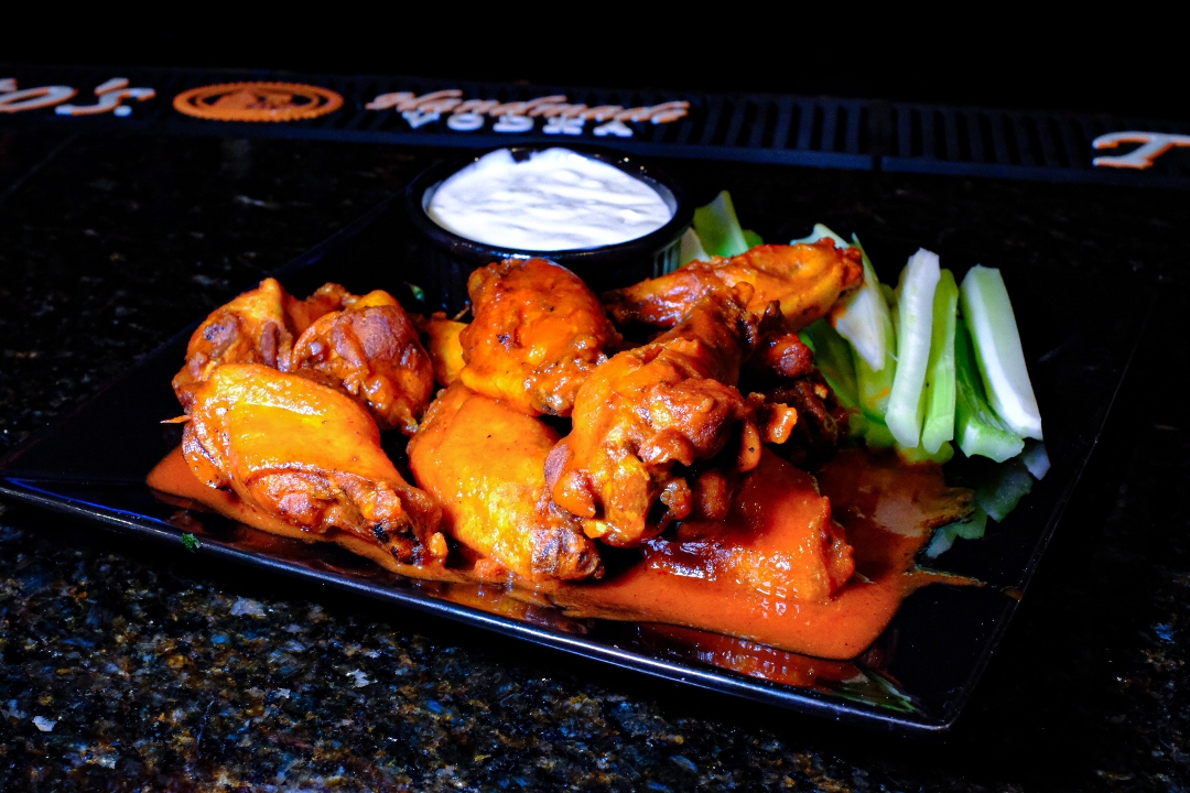 Order Buffalo Wings food online from Downtown Cafe store, Glen Cove on bringmethat.com