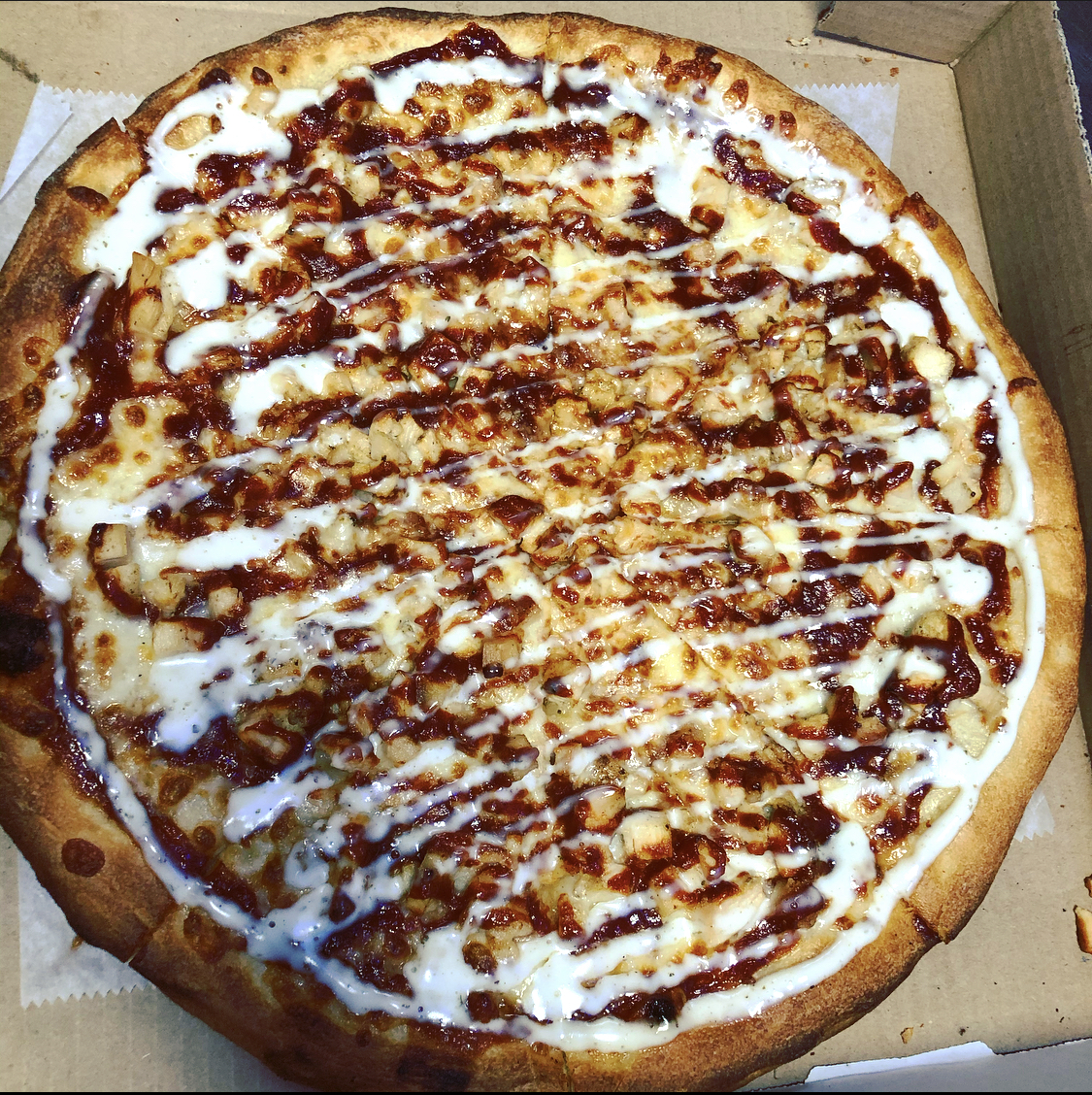 Order BBQ Chicken Ranch Pizza food online from Chiquita Pizzeria store, Philadelphia on bringmethat.com