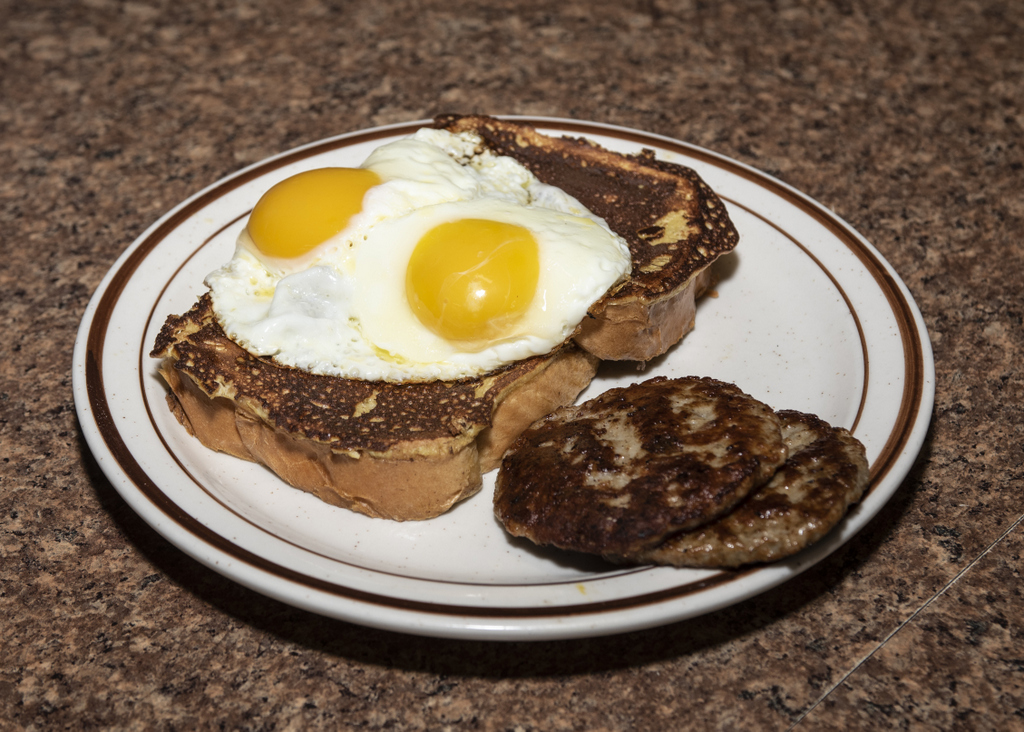 Order 2 Eggs and 2 French Toast food online from Parkside Diner store, Rochester on bringmethat.com