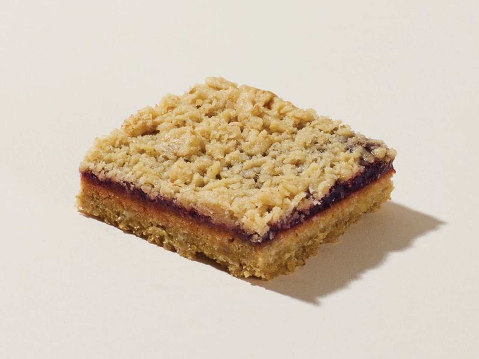 Order Raspberry Oat Crumble food online from Pret A Manger store, New York on bringmethat.com