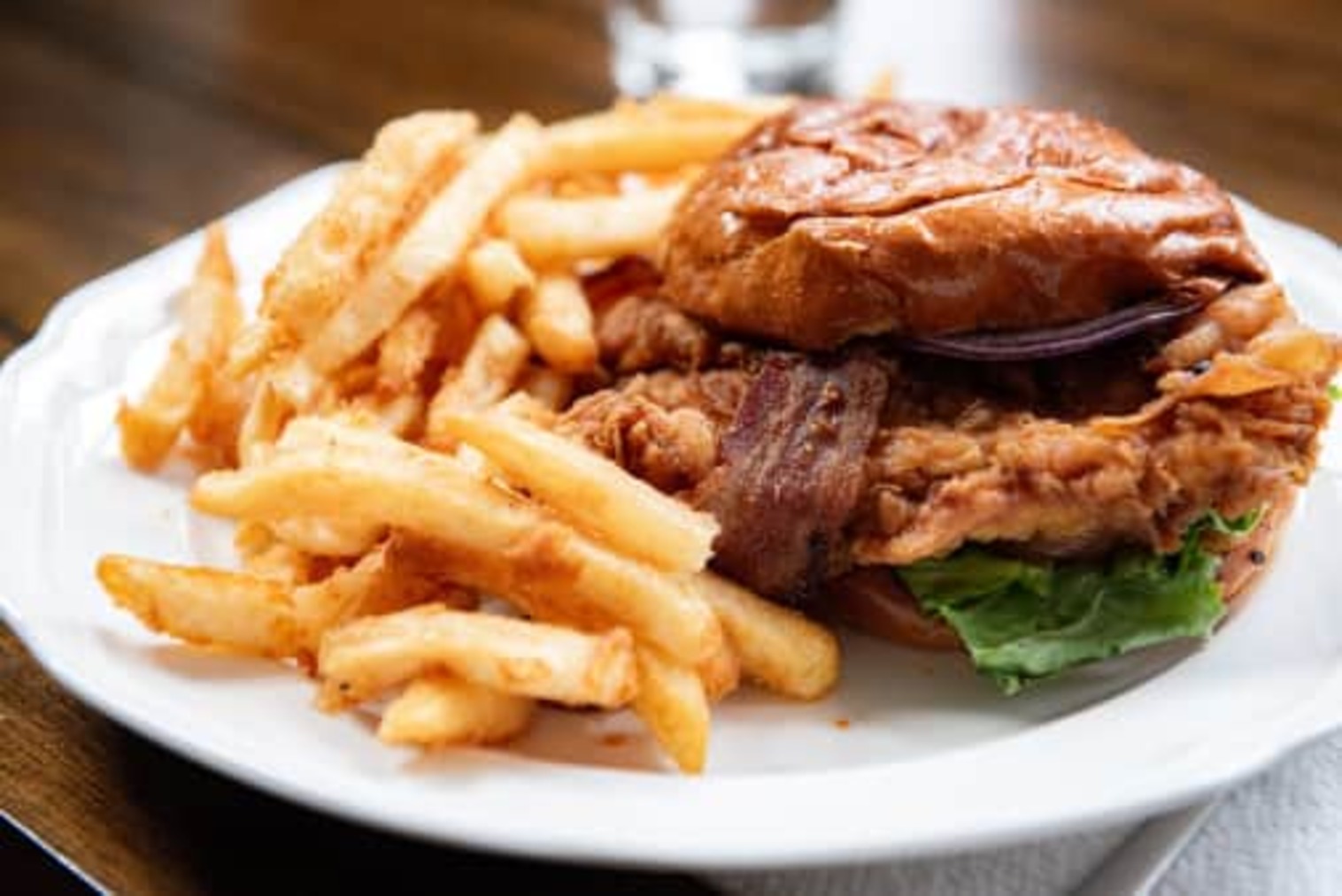 Order Fried Chicken Sandwich food online from Market Grille store, Manchester on bringmethat.com