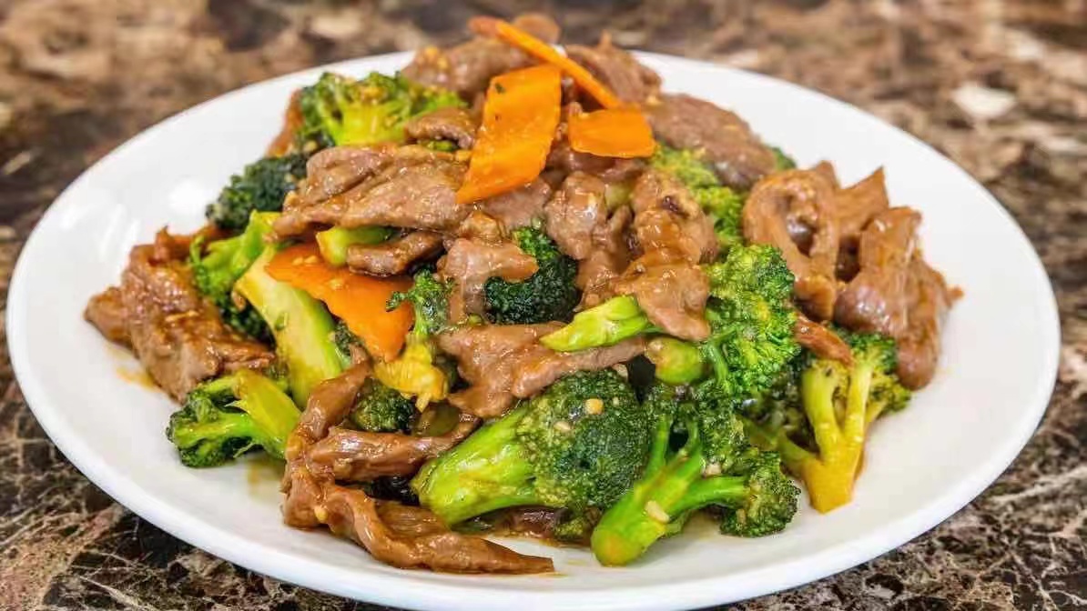 Order 61. Beef with Broccoli food online from King Kong Chinese Restaurant store, Oakland on bringmethat.com