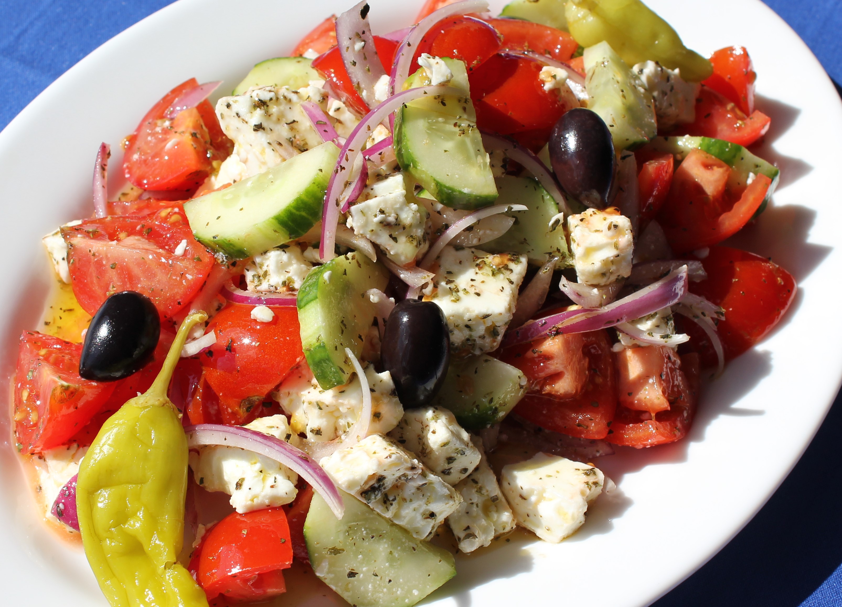 Order Country Style Greek Salad food online from Pontos Taverna store, Norwalk on bringmethat.com