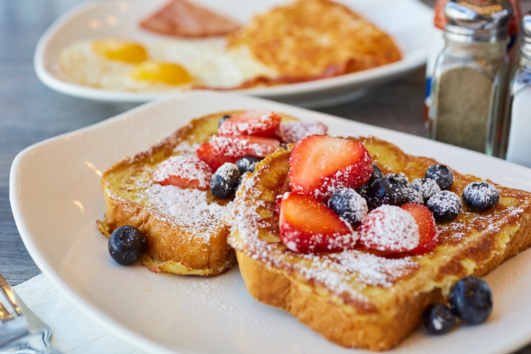 Order French Toast Combo food online from Vineyard Cafe store, Oxnard on bringmethat.com