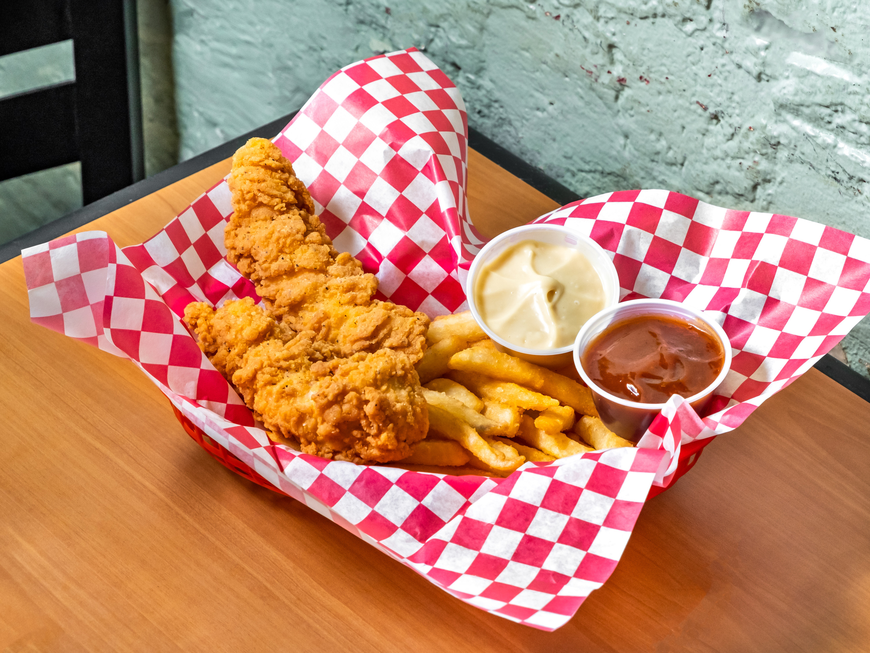 Order Chicken Fingers food online from Station Pizza store, Philadelphia on bringmethat.com