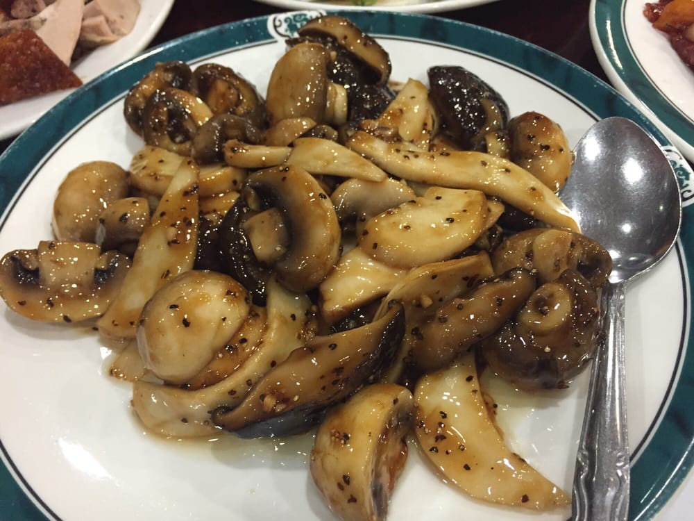 Order Triple Mushroom in Black Pepper Sauce/ 黑椒三菇 food online from Sam Woo Bbq store, San Gabriel on bringmethat.com