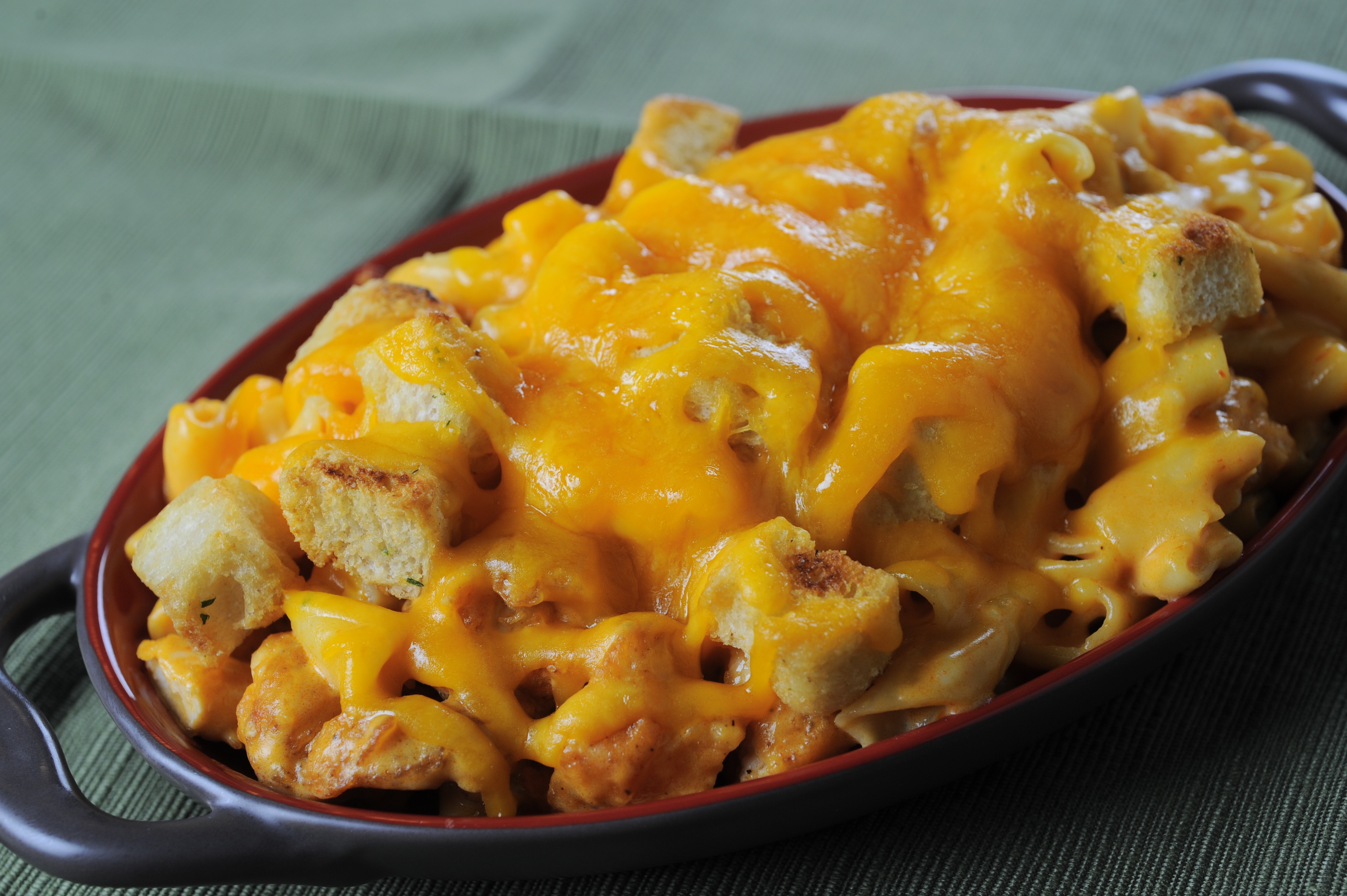 Order Buffalo Chicken Mac and Cheese food online from Rafferty's Restaurant & Bar store, Athens on bringmethat.com