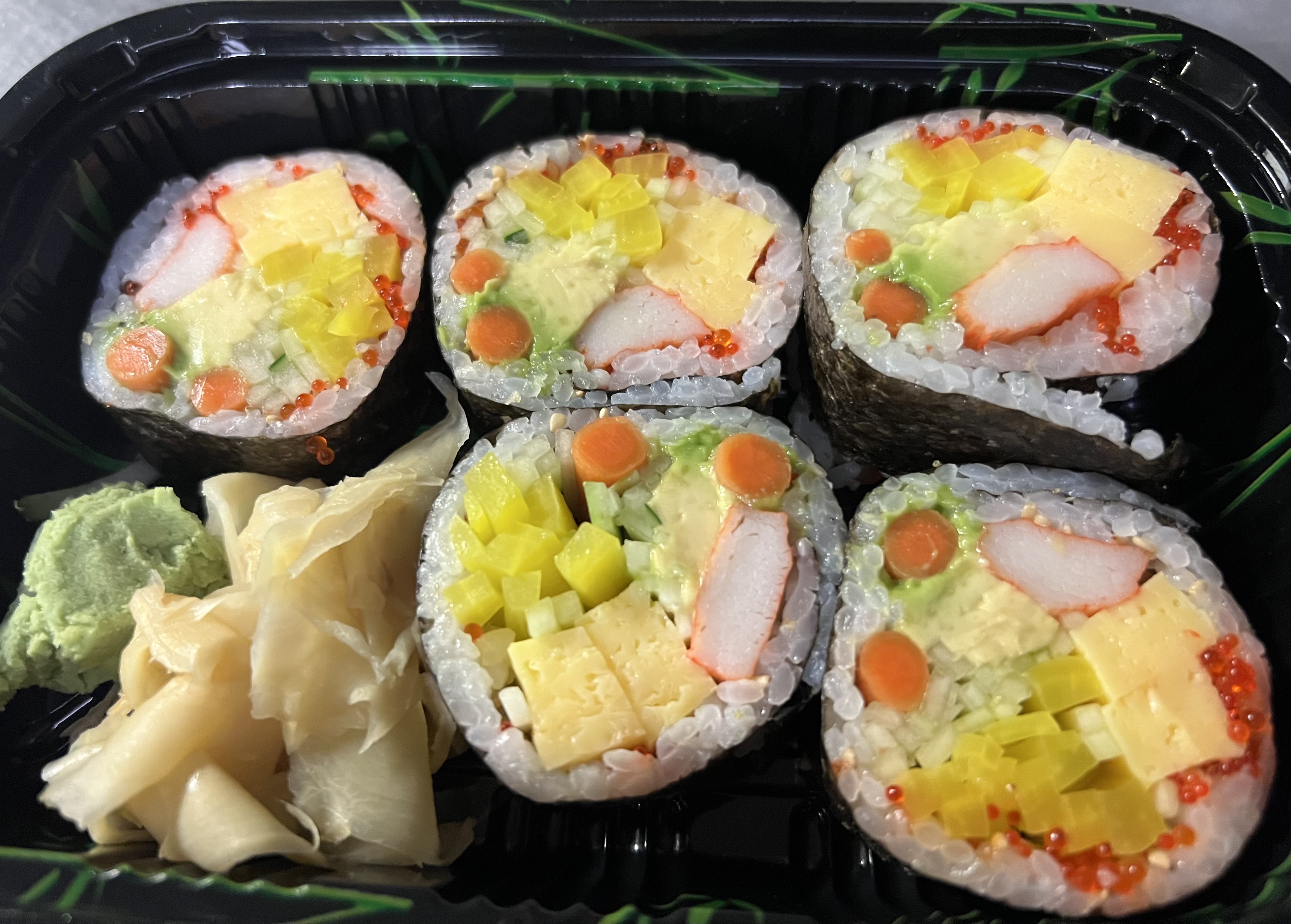 Order Futo Maki food online from Sushi Oya store, New York on bringmethat.com