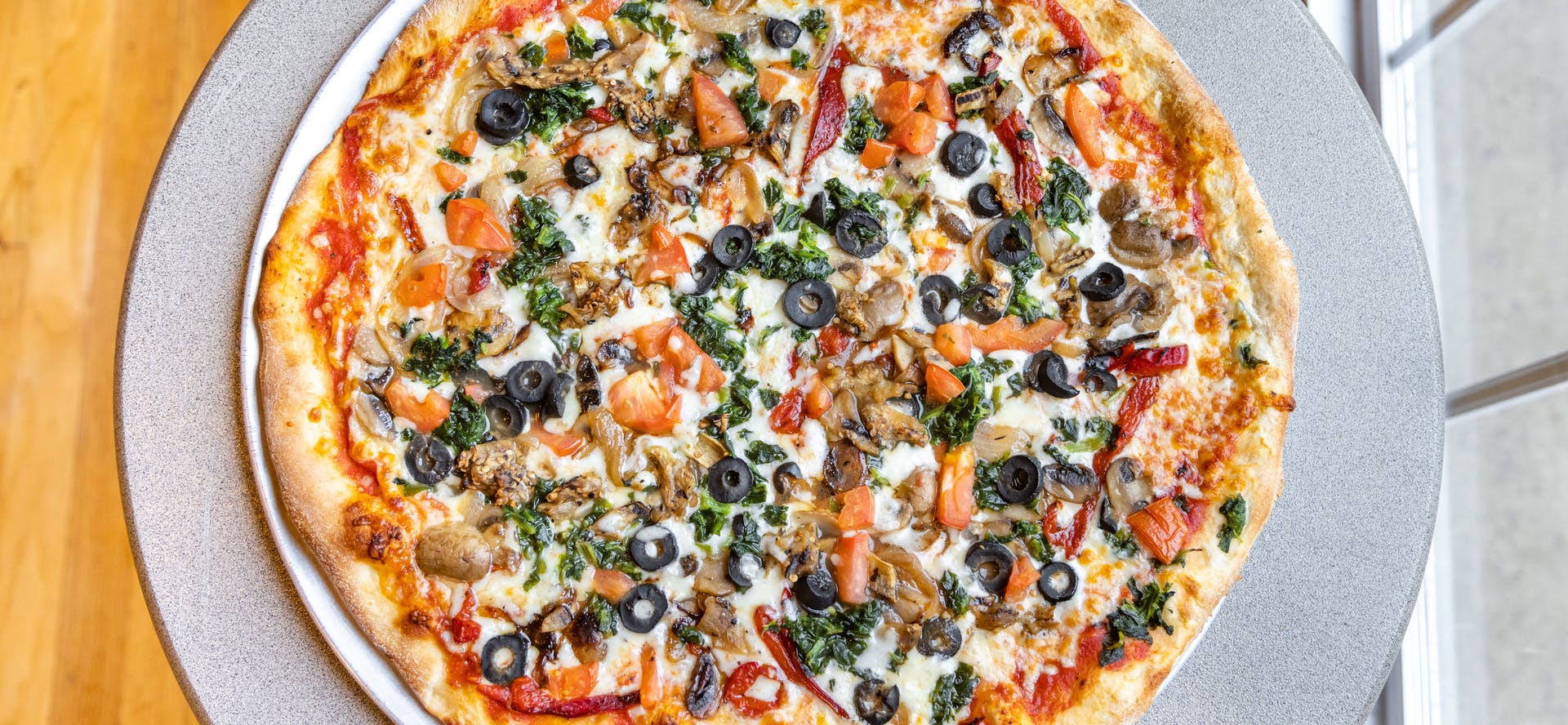 Order 18" Veggie Lovers Pizza Pie food online from Marlucas store, Bushkill on bringmethat.com