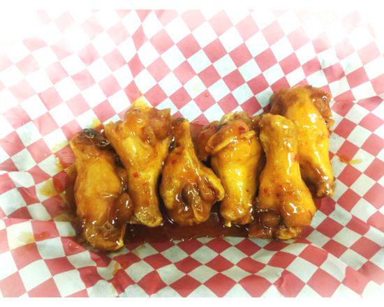 Order Fried Chicken Wings food online from Brewha Pub & Grub store, Mobile on bringmethat.com