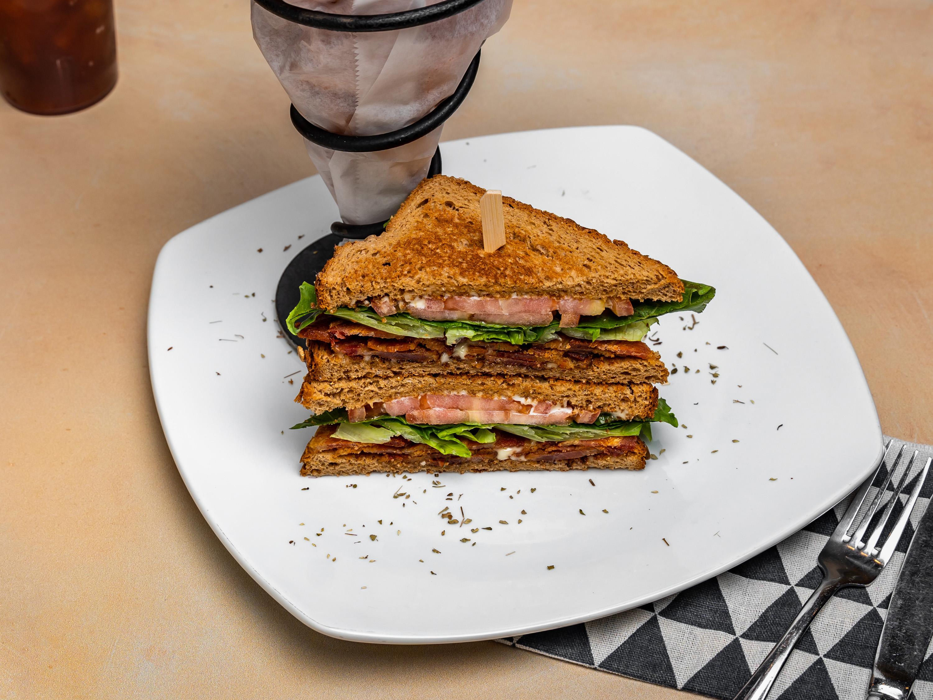 Order BLT Club Sandwich food online from Apple Villa Pancake House store, Hoffman Estates on bringmethat.com