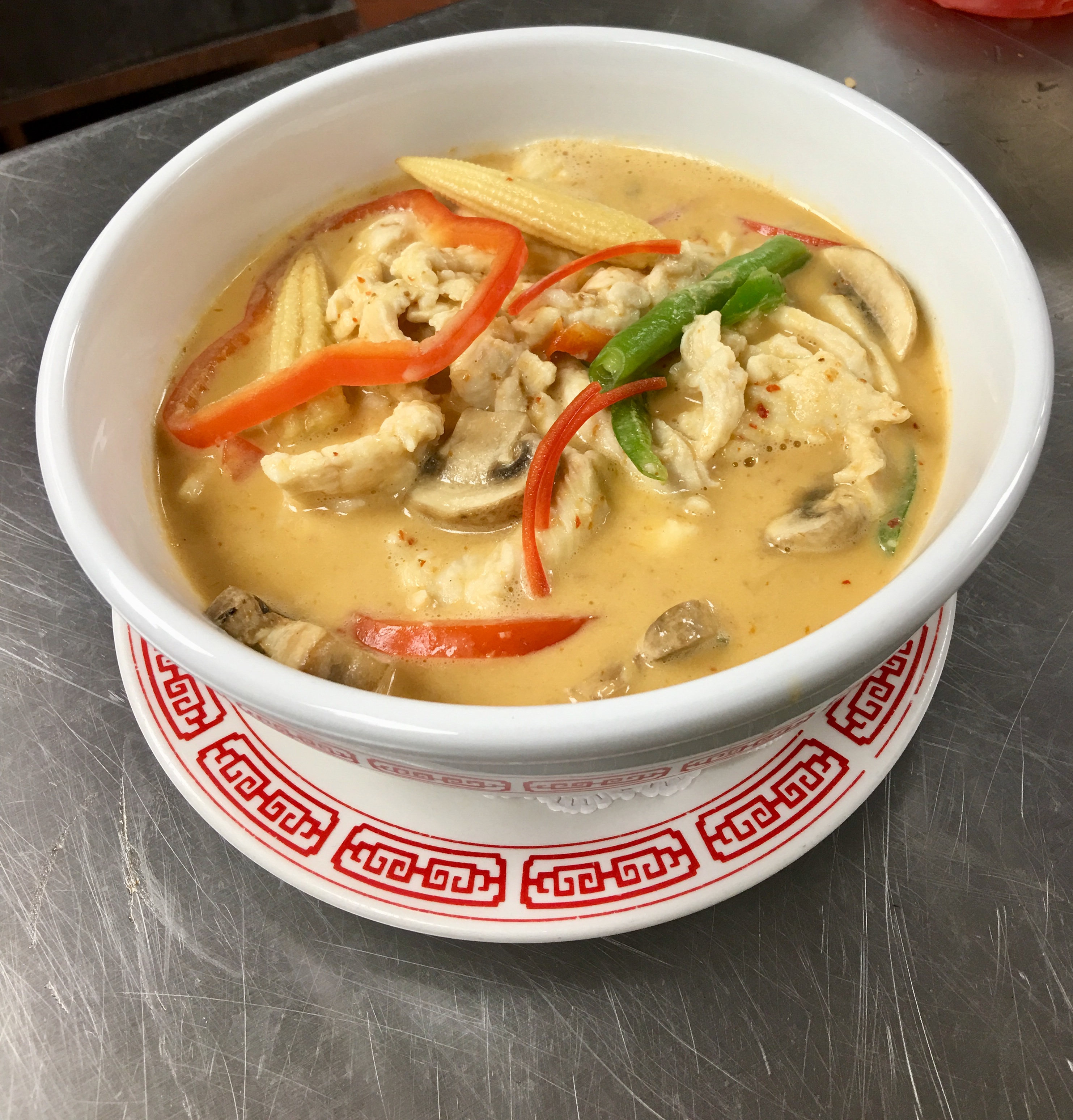 Order 22 Thai Curry food online from 22 Thai Cuisine store, New York on bringmethat.com