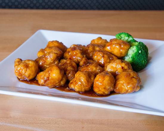 Order General Tso's Chicken food online from Kissho Asian Bistro & Sushi bar store, Columbus on bringmethat.com
