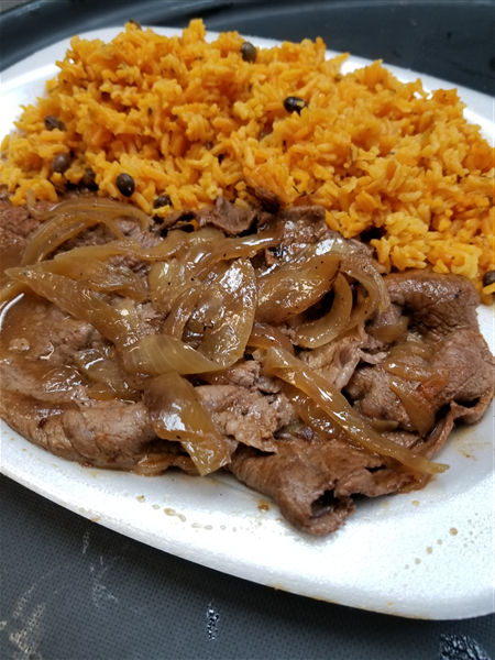 Order Steak and Onion Dinner food online from Jibarito Time store, Des Plaines on bringmethat.com