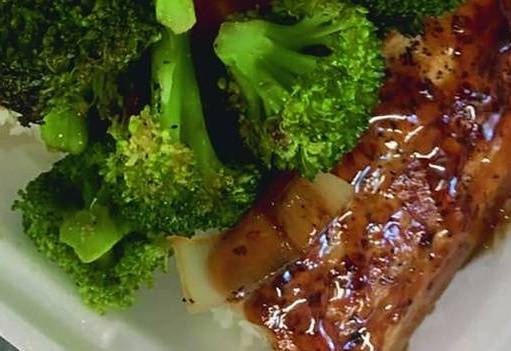 Order Salmon Entrée food online from Hibachi Xpress Bar & Grill store, Akron on bringmethat.com