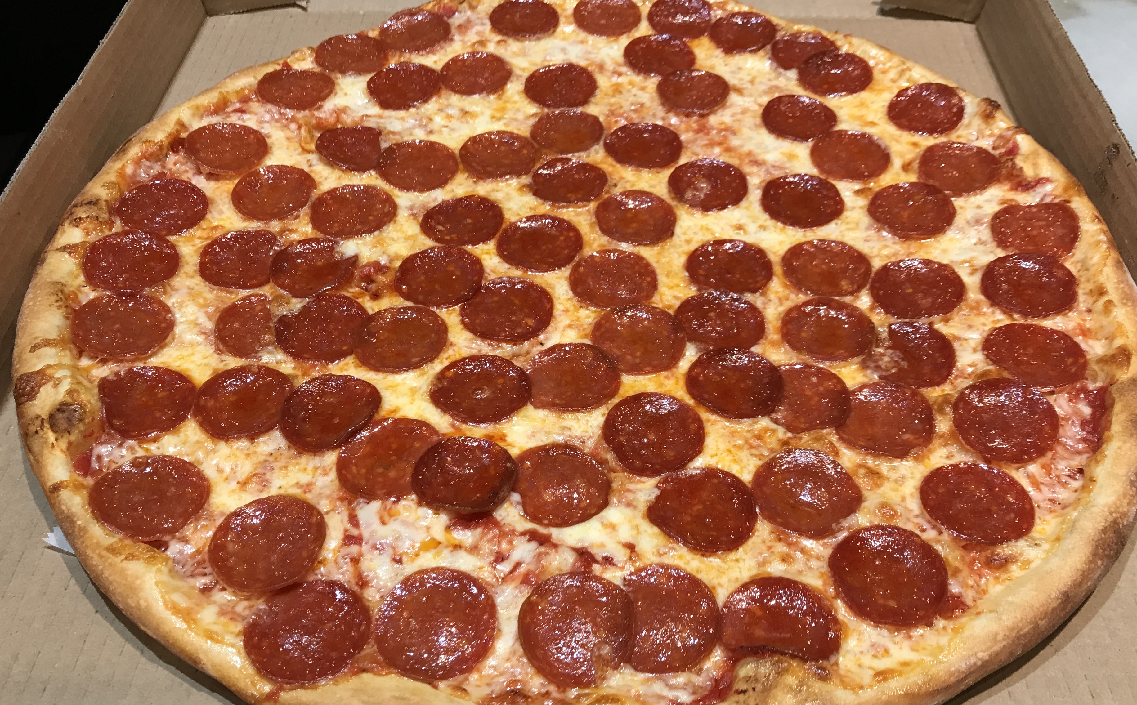 Order 18" Pepperoni Pizza food online from Joe's pizza store, Philadelphia on bringmethat.com