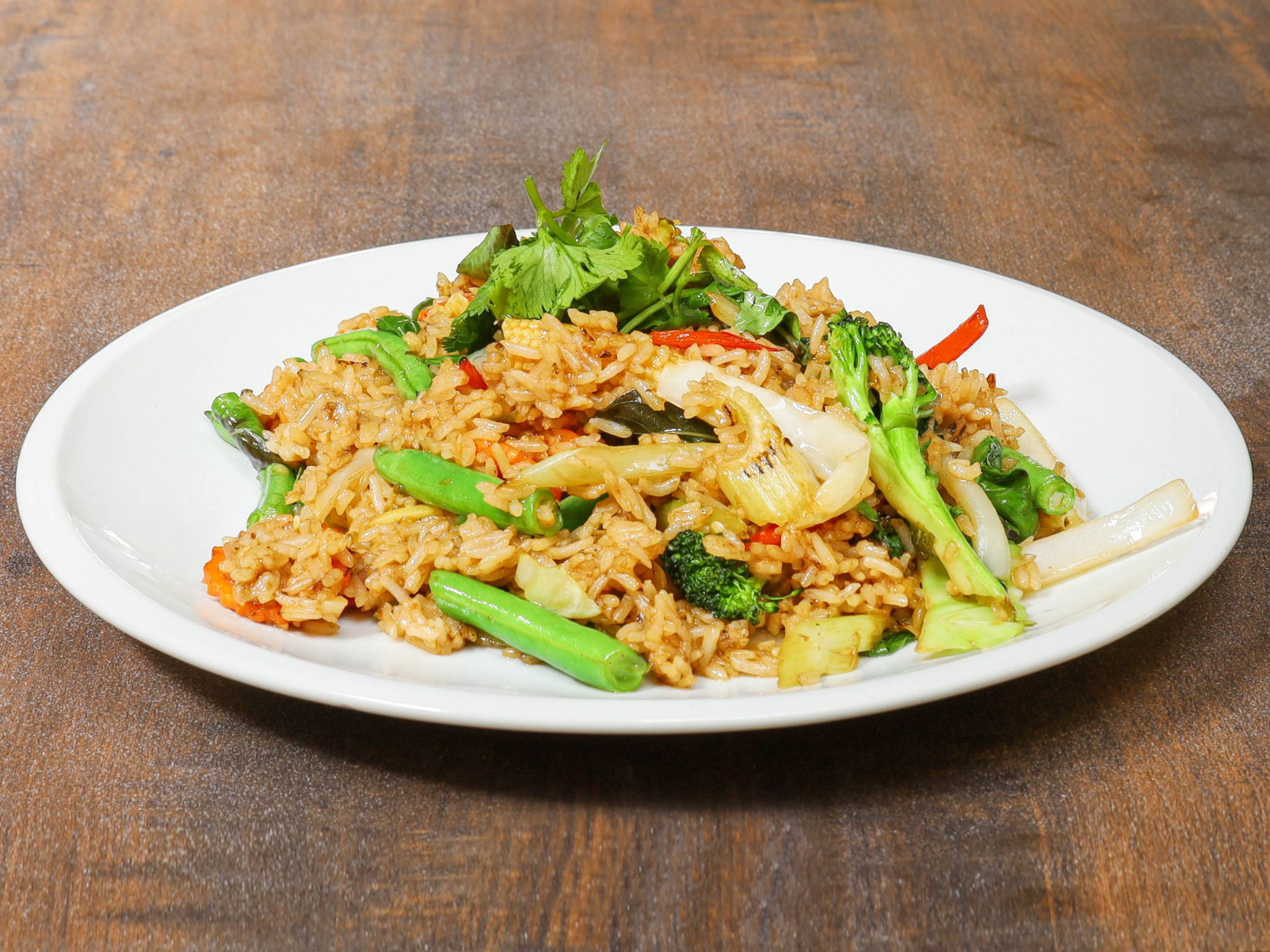 Order Spicy Fried Rice food online from Galanga Thai Restaurant store, Santa Barbara on bringmethat.com