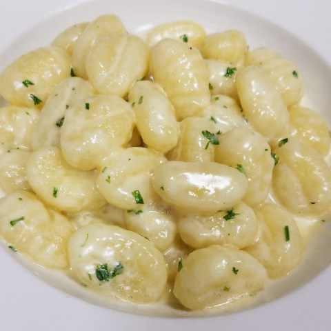 Order Garlic Parmesan Gnocchi food online from Larry Ii Restaurant store, Vineland on bringmethat.com