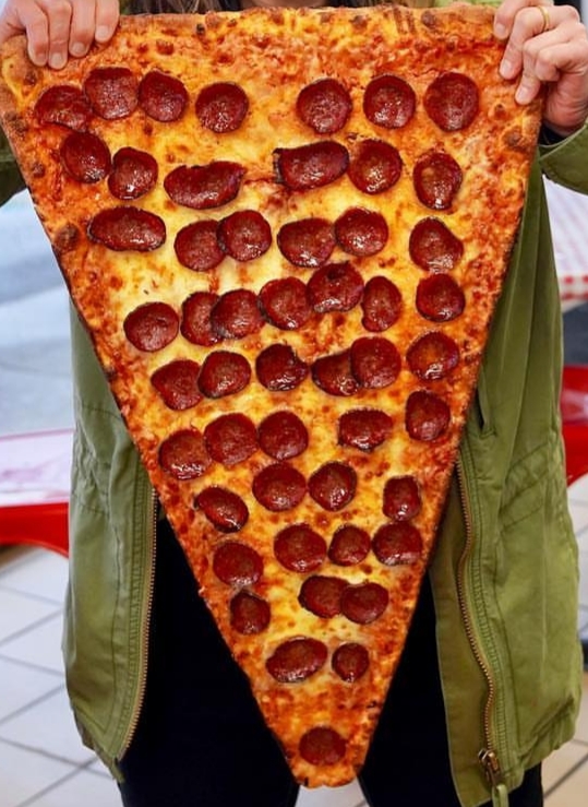 Order Giant Peperoni Slice food online from Woodridge Pizza store, Wood Ridge on bringmethat.com