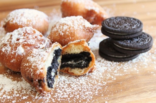 Order Deep Fried Oreos food online from Seniore Pizza store, San Mateo on bringmethat.com