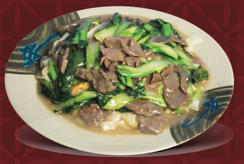 Order 55. Beef Cai-Lan Chow Fun food online from Kim Chuy Restaurant store, Los Angeles on bringmethat.com
