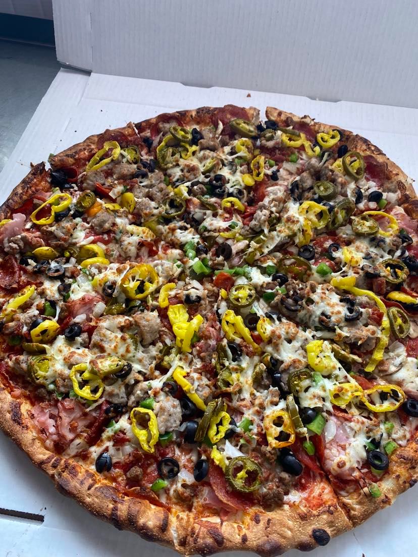 Order Super Deluxe Pizza food online from Palermo Pizza Place store, Wyoming on bringmethat.com