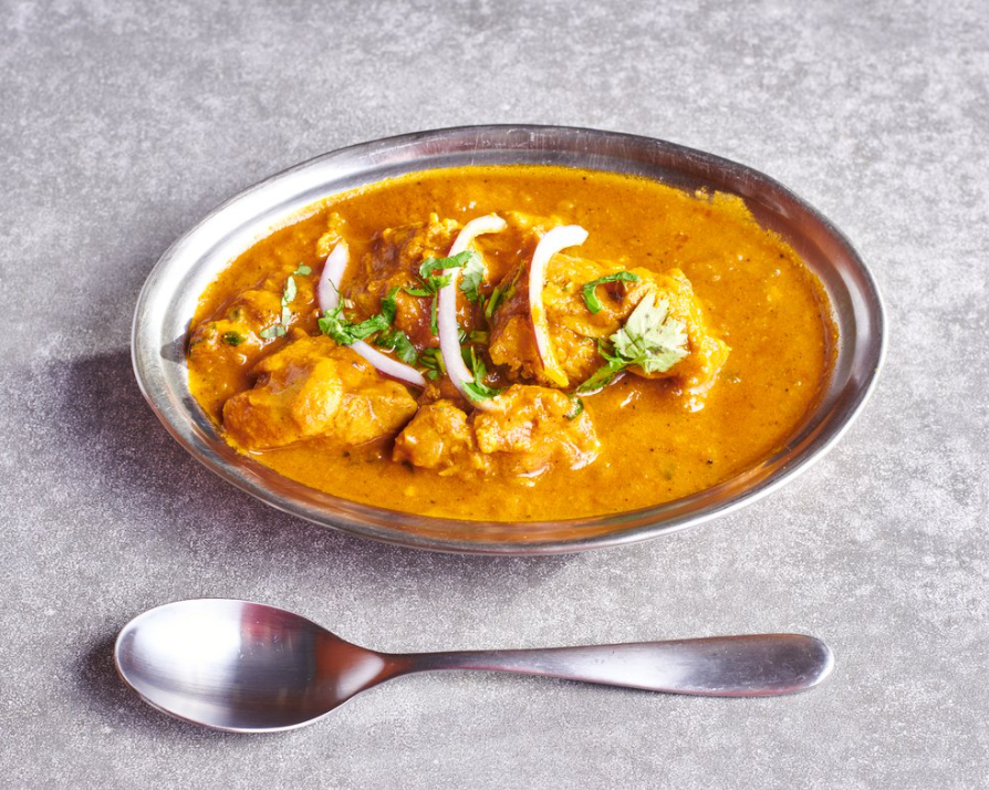Order Bhabiji's Favourite Chicken Curry food online from Bhabi Indian Restaurant store, San Mateo on bringmethat.com