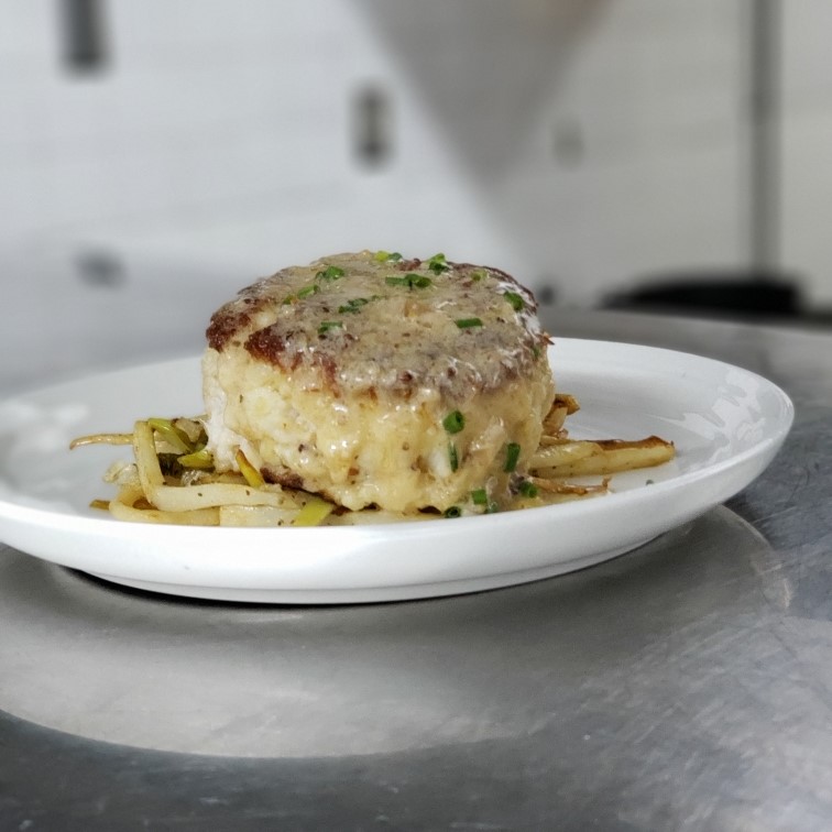 Order VG Crabcake food online from Vg Bistro store, Roswell on bringmethat.com