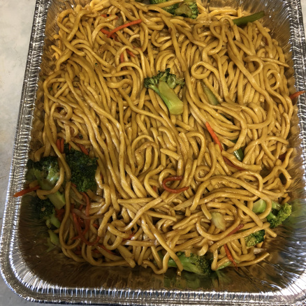 Order 39. Vegetable Lo Mein food online from China Star store, Dunbar on bringmethat.com