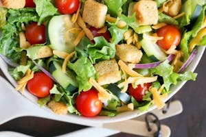 Order Mixed Green Salad food online from Revere Tavern store, Paradise on bringmethat.com
