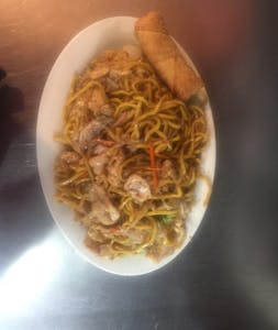 Order C8. Chicken Lo Mein food online from Taste Of China store, Spring Hill on bringmethat.com