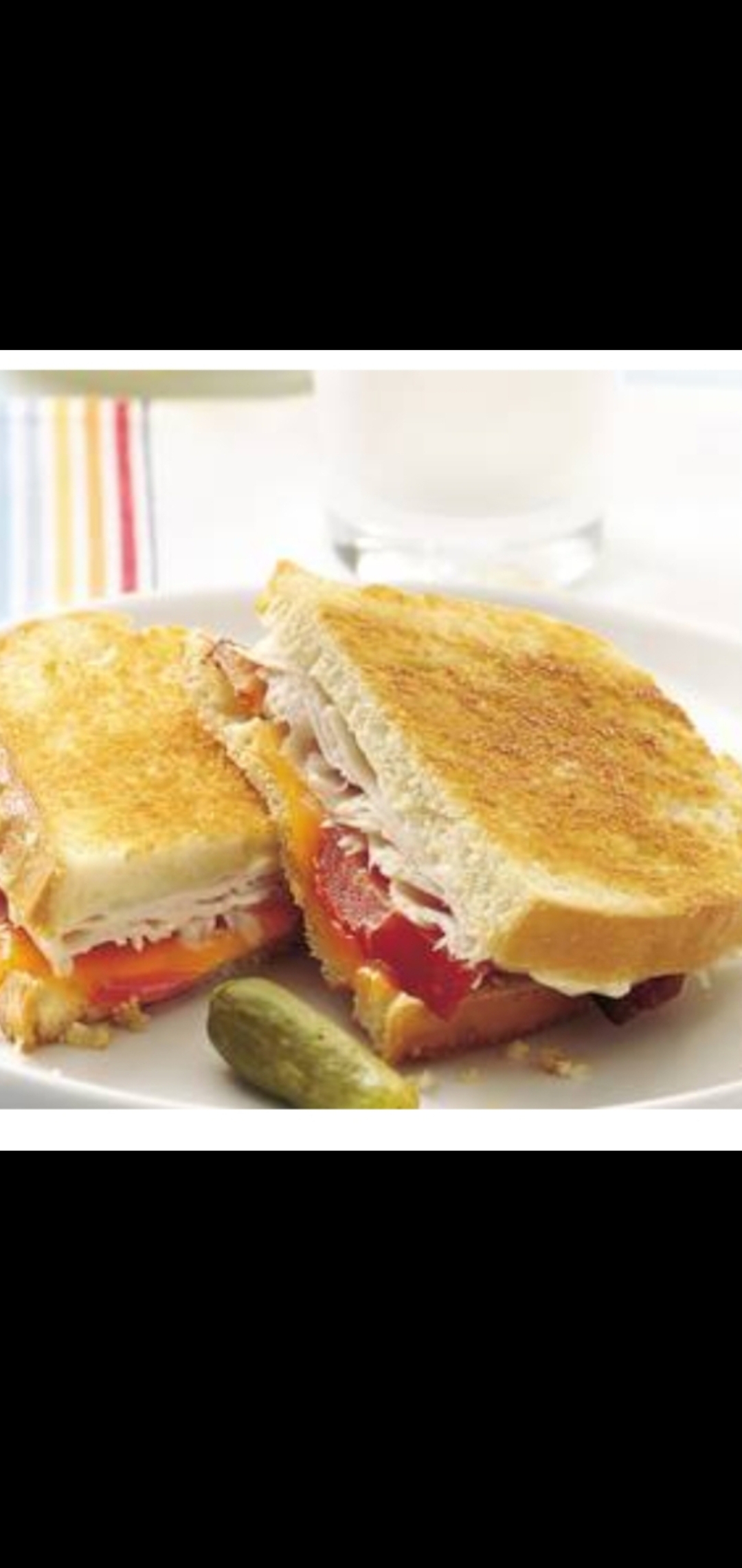 Order Grilled Cheese With Bacon And Turkey  food online from Bedford gourmet food store, Brooklyn on bringmethat.com