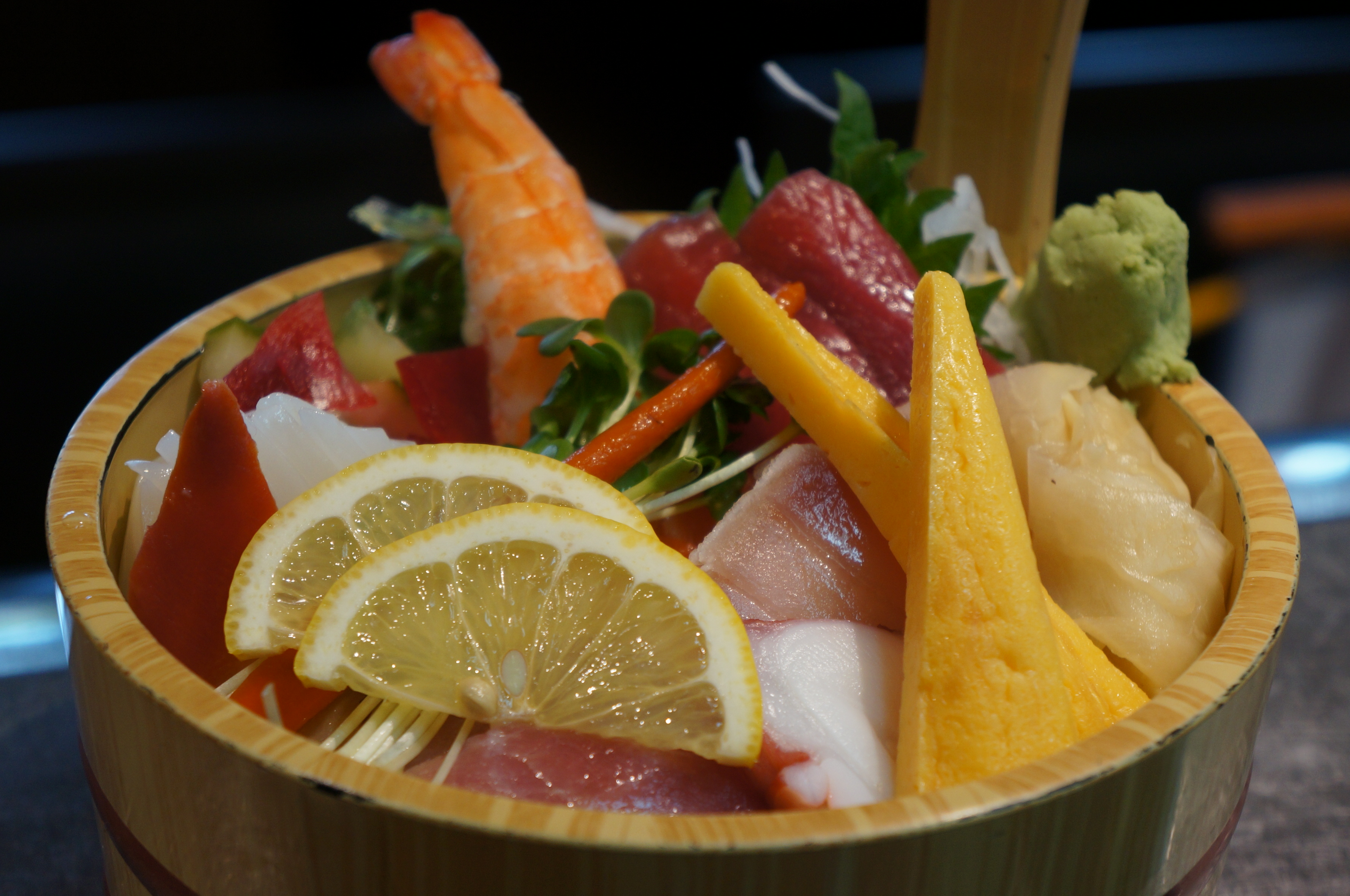 Order Chirashidon food online from Ki Sushi & Sake Bar store, Buena Park on bringmethat.com