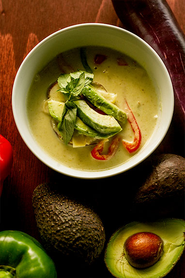 Order Beef Avocado Green Curry food online from Yes Siam Thai Cafe And Bar store, Seattle on bringmethat.com
