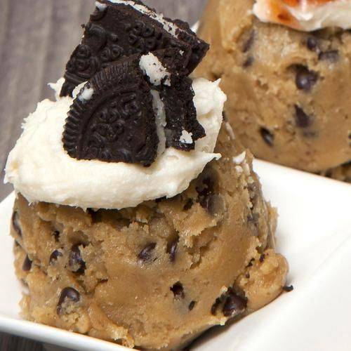 Order Cookies & Cream - Cookie Dough Scoop food online from Cinnaholic store, Naperville on bringmethat.com