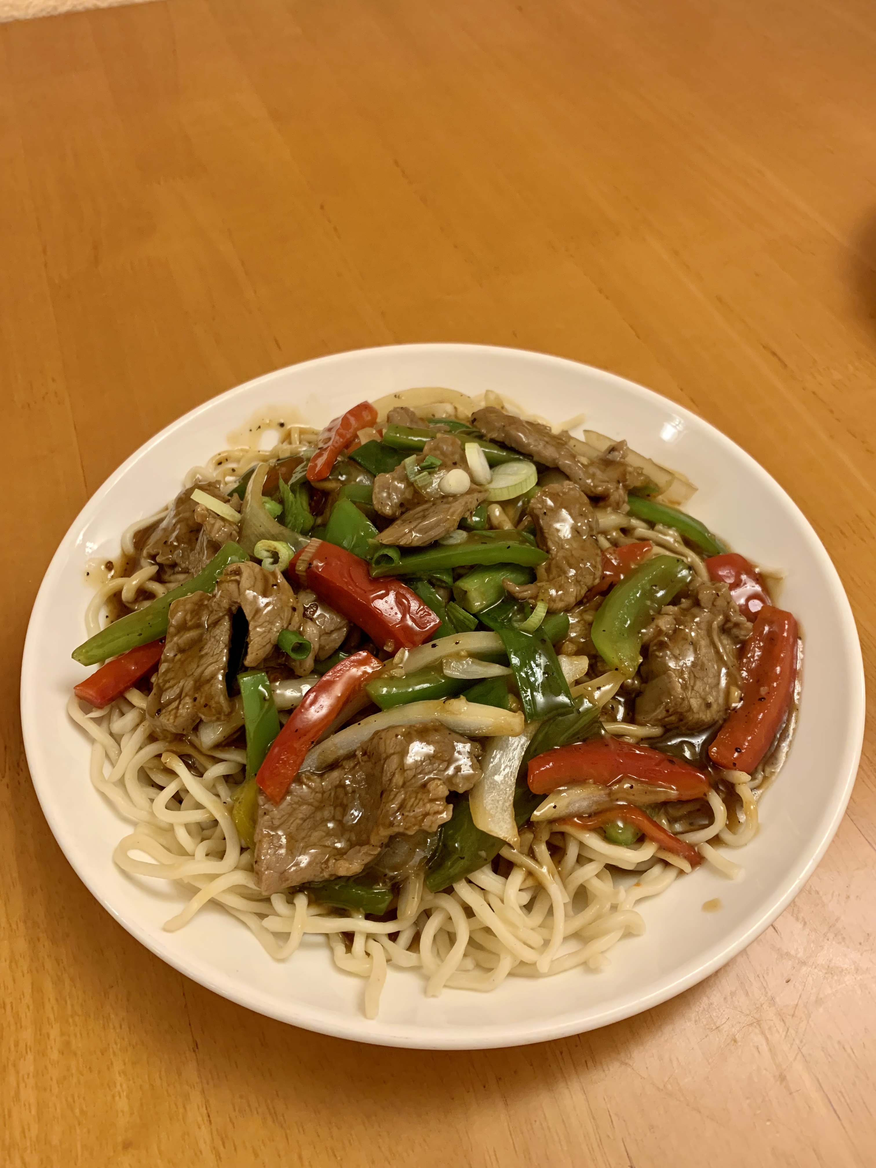 Order Beef with black pepper sauce noodles 牛撈面 food online from Qin's Ramen & Noodle Bar store, San Francisco on bringmethat.com