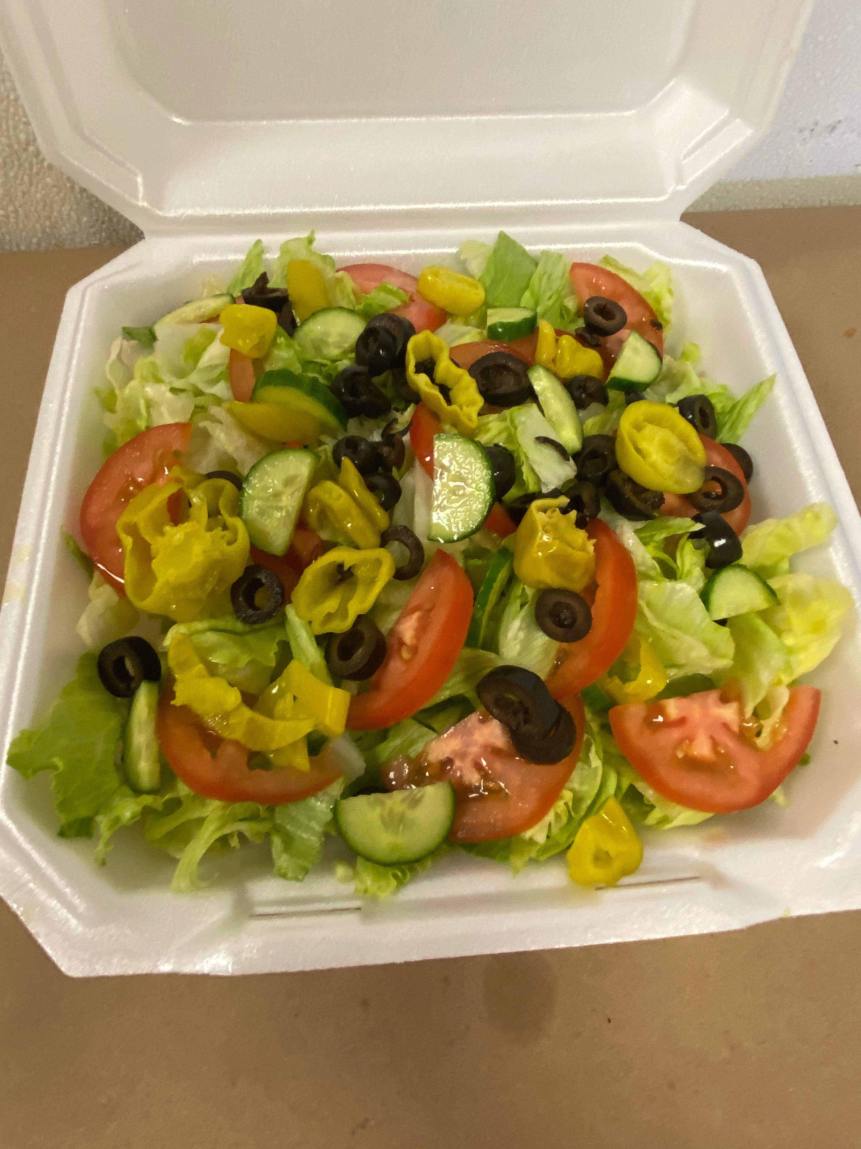 Order Garden Salad - Small food online from Ben's Pizza store, Surprise on bringmethat.com