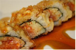 Order Crispy Spicy Tuna Roll food online from Yomama Sushi store, Camarillo on bringmethat.com