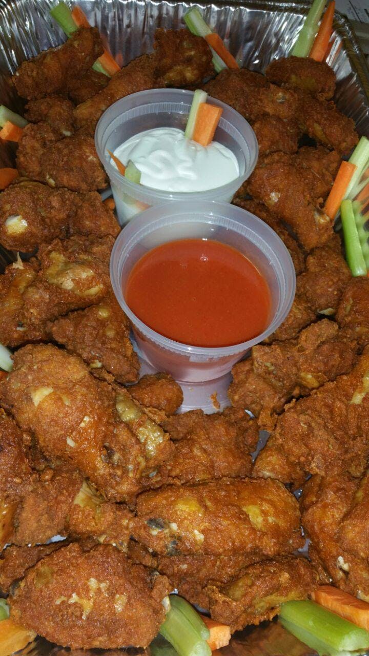 Order Buffalo Wings - 6 Pieces food online from Mark's Pizza & Restaurant store, Hackensack on bringmethat.com